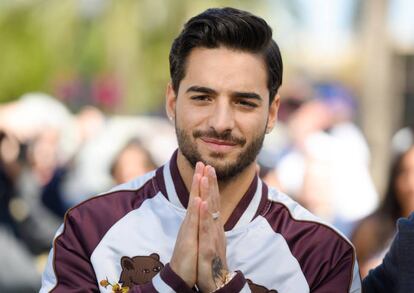 Maluma atendiendo a sus fans en los Universal Studios de Hollywood (California) el pasado mes de marzo.