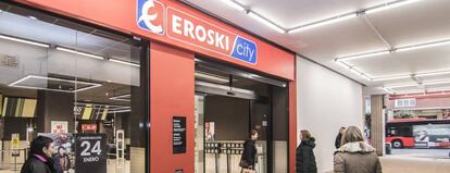 Supermercado de Eroski en Zorroza (Bizkaia).