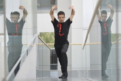 El bailarín y coreógrafo Antonio Najarro ayer, en el descanso de un ensayo en los Teatros del Canal.