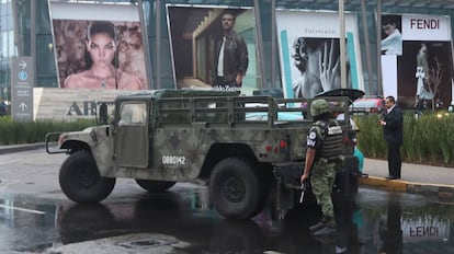 Lugar del asesinato de dos personas, este jueves en Ciudad de México. 