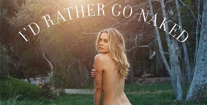 Alicia Silverstone em uma campanha da PETA em 2016.
