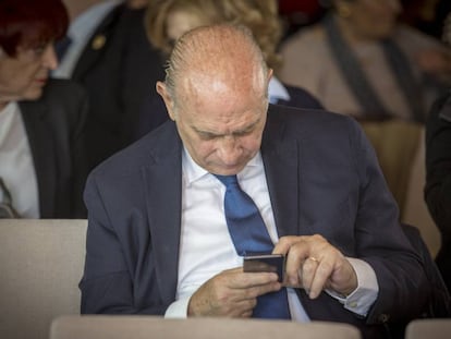 El exministro Jorge Fernández Díaz, en el acto de presentación del programa electoral del PP en Barcelona del pasado lunes.