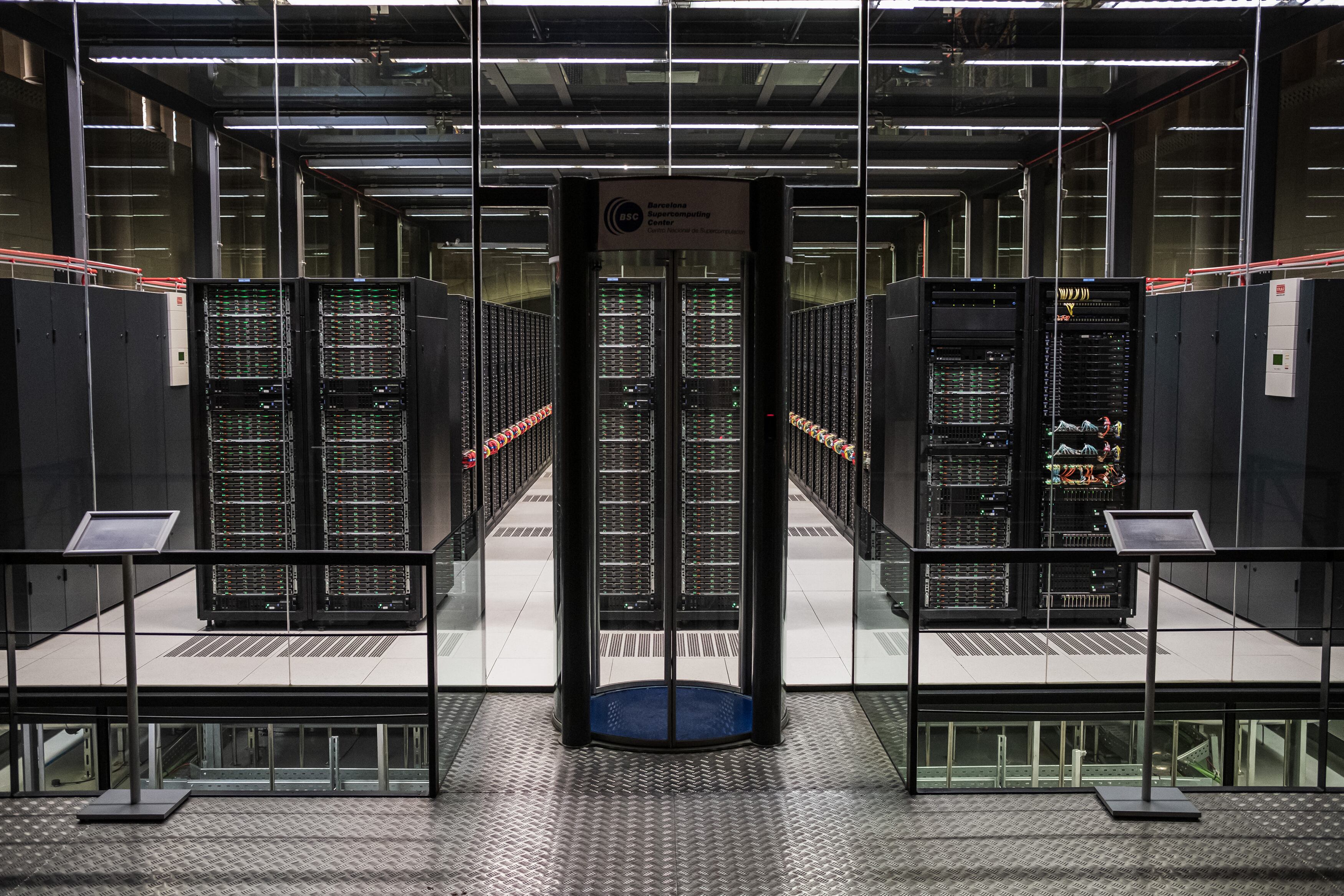 El Gobierno y la Generalitat impulsan la primera fábrica de inteligencia artificial en Barcelona