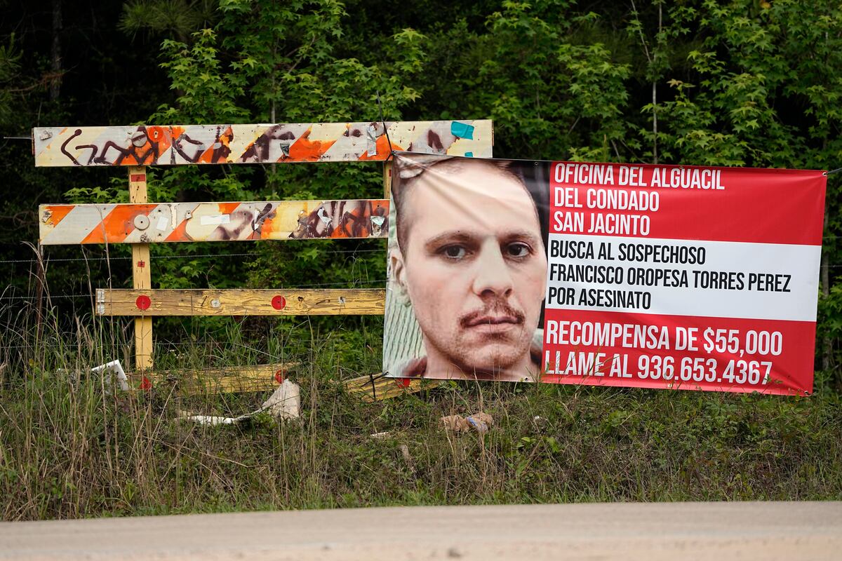 Manhunt for suspect in Texas mass shooting: What to know | U.S. | EL ...