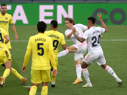 Luka Modric marca el segundo gol del Madrid en el Di Stéfano ante el Villarreal.