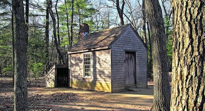 Recreación de la cabaña de Thoreau en el lago Walden.