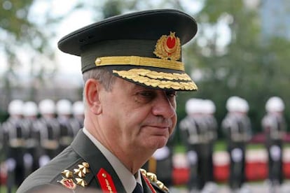 El general Ilker Basbug, jefe de Estado Mayor del Ejército de Tierra turco, el pasado octubre en Ankara.