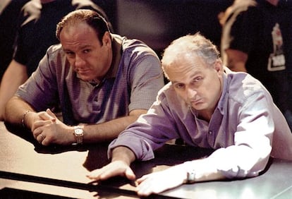 James Gandolfini and David Chase, in an image from the filming of the series.