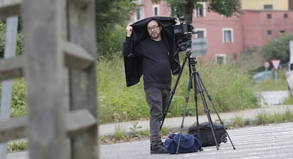 Nave se prepara para fotografiar el lugar del crimen en Aduna (Gipuzkoa).