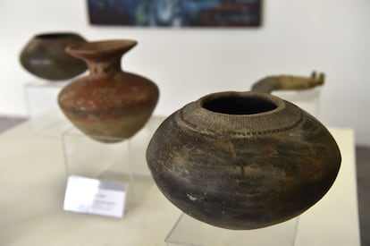 En cumplimiento al fallo del Tribunal Regional de Friburgo en Brisgovia a favor de ecuador, un miembro de la familia Kuchenmüller entregó el 6 de julio de 2018, los 13 objetos arqueológicos a la Embajada del Ecuador en Alemania.