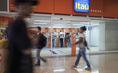 Una sucursal de Itaú en Brasilia.