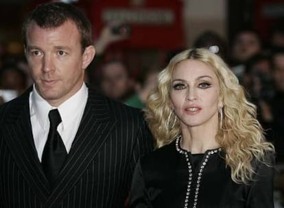 Madonna, con Guy Ritchie el pasado mes de septiembre en Londres.