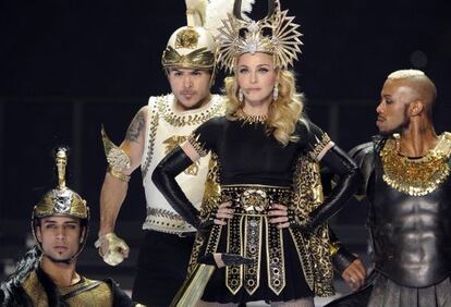 Actuación de Madonna durante la Super Bowl.