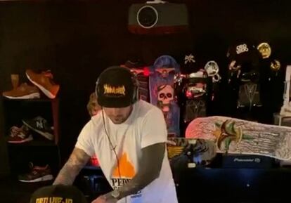 DJ Nano, en una de las sesiones en su casa.