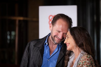 Ralph Fiennes, mit Angela Molina in Barcelona, diesen Freitag.