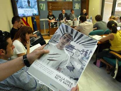 Cartel de la campaña contra el consumo de cocaína de la Generalitat valenciana.