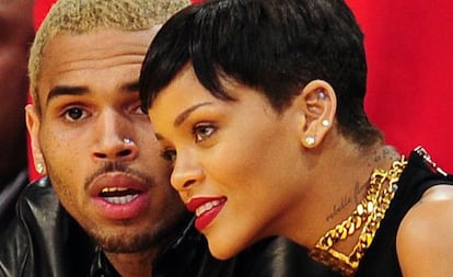 Chris Brown, con Rihanna.