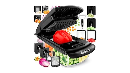 Cortador de verduras sobre fondo blanco.