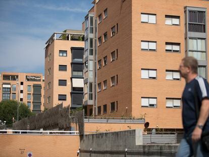 Urbanizaciones con piscina, garajes y trasteros en Sanchinarro, en Madrid. 