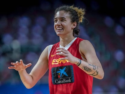 Laura Nicholls, en un entrenamiento con la selección