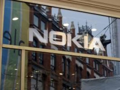 Logo de la compañía Nokia en una de sus tiendas en Helsinki. EFE/Archivo