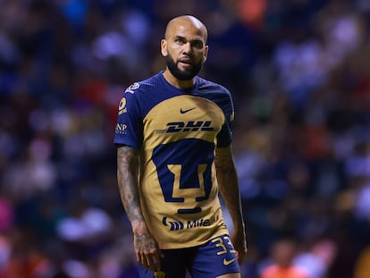 Dani Alves, en un partido con los Pumas de la UNAM, el pasado mes de septiembre.