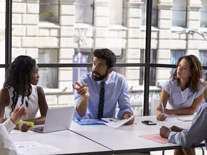 Cómo parecer inteligente en una reunión de trabajo