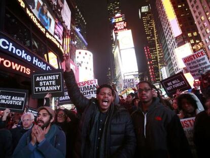Manifestantes piden justicia por Garner en Nueva York. 