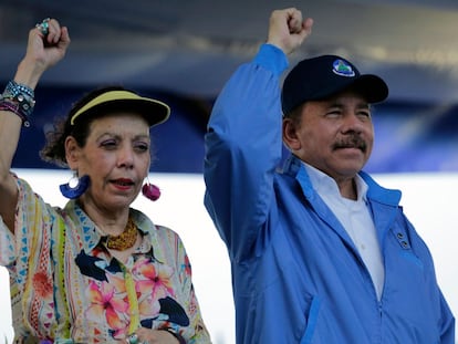 Rosario Murillo y Daniel Ortega, , vicepresidenta y presidente de Nicaragua, en un acto en Managua el pasado diciembre.