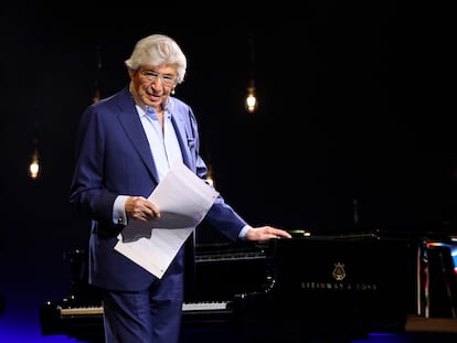 El músico Manuel Alejandro durante el concierto que ofreció el domingo 3 de abril en el Teatro Real de Madrid.