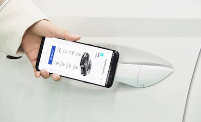 La 'app' de Hyundai permitirá abrir y arrancar el coche desde el móvil
