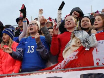 Las campeonas mundiales protagonizan una batalla judicial para recibir lo mismo que sus pares masculinos, notoriamente inferiores en el campo de juego