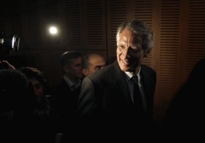 El ex primer ministro francés Dominique de Villepin tras anunciar su partido político.