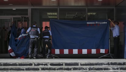 Los Mossos se preparan para la reconstrucción, bajo tutela judicial, del asalto a la comisaría.