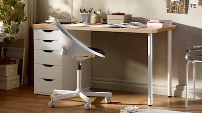 Diseña el escritorio de tus sueños con Ikea. IKEA.