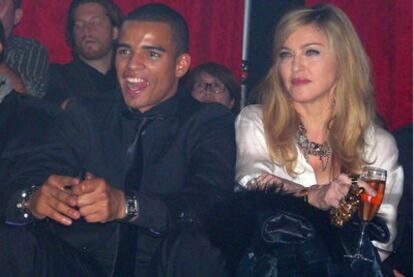 Madonna y su novio, Brahim Zaibat, en la discoteca The Roseland Ballroom de Manhattan, la noche del 12 de noviembre de 2011