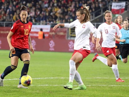 Jenni Hermoso, en una acción del partido contra Polonia.