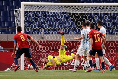 Merino bate a Ledesma en el 1-0, este miércoles en el estadio de Saitama.