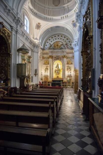 Interior de la iglesia de la Orden Tercera, en Madrid.