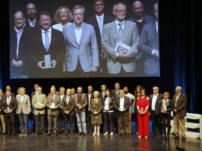 Los premiados por Radio San Sebastián en el escenario del Palacio Kursaal.