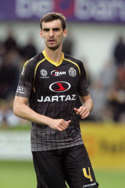 Mertens, durante un partido con el KSC Lokeren.