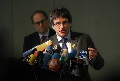 Puigdemont durant una roda de premsa a Alemanya.