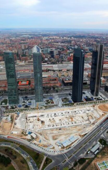 Obras paralizadas del Centro de Convenciones.