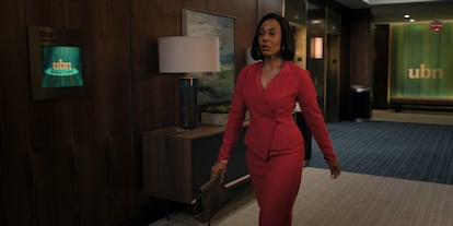 Karen Pittman, como Mia Jordan, en el quinto capítulo de la cuarta temporada de 'The Morning Show', de Apple TV.