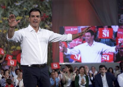 Pedro Sánchez, durante su intervención en un mitin en Zaragoza.