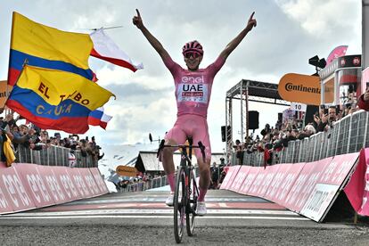 Pogacar, ganador en Livigno de su cuarta etapa en el Giro.