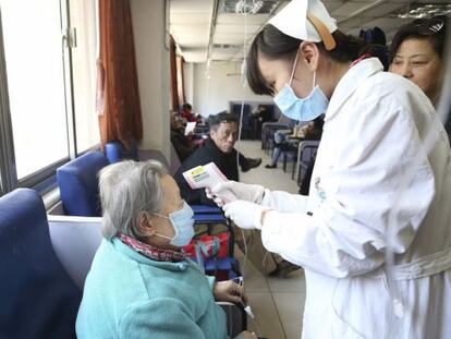 Las autoridades chinas han detectado 21 infectados, seis de ellos han fallecido. / Ray Young (Efe)