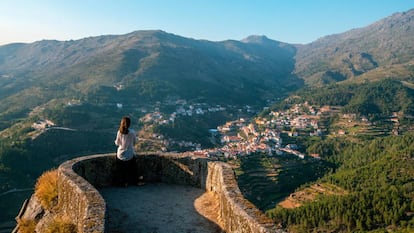 La sierra da Estrela y el pueblo de Loriga, en el centro de Portugal.&nbsp;