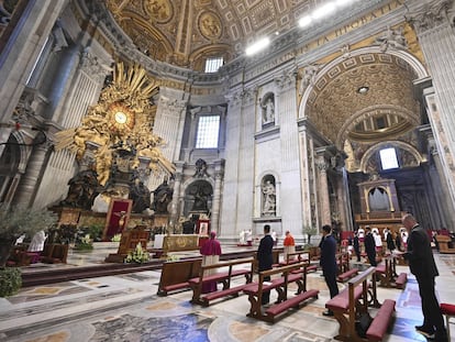 El Papa en la Basílica de San Pedro.