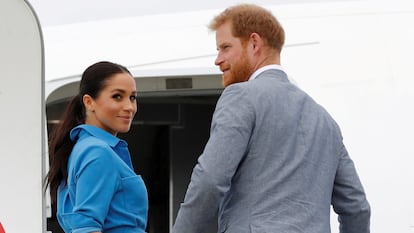 Enrique de Inglaterra y Meghan Markle, en Tonga en octubre de 2018.